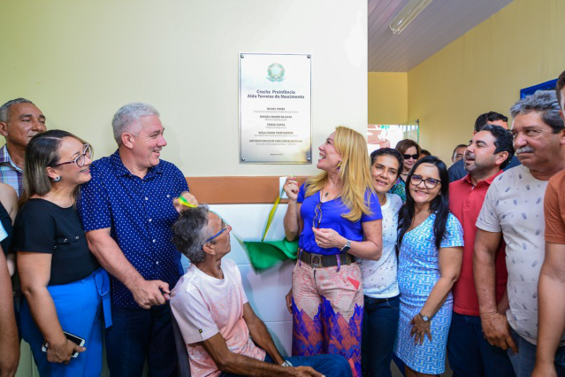 Prefeita Teresa entrega em cinco anos 32 novas escolas para Boa Vista