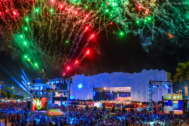 Natal da Paz 2018 - Espetáculo natalino reúne mais de 30 mil pessoas no Parque Germano Sampaio
