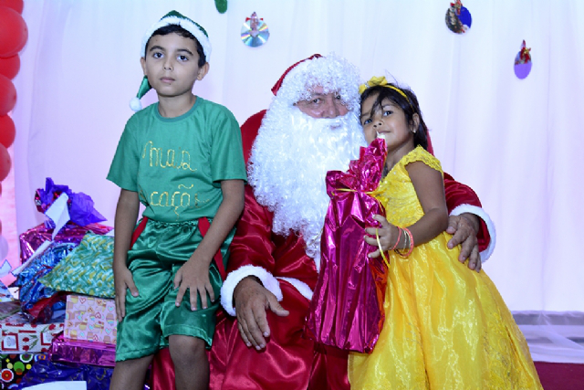 Carta ao Papai Noel: Projeto leva o natal a alunos da Escola Municipal Jael Barradas