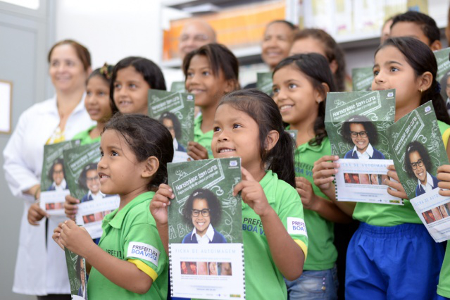  Cerca de 600 alunos são atendidos na Campanha contra Hanseníase, verminoses e Tracoma