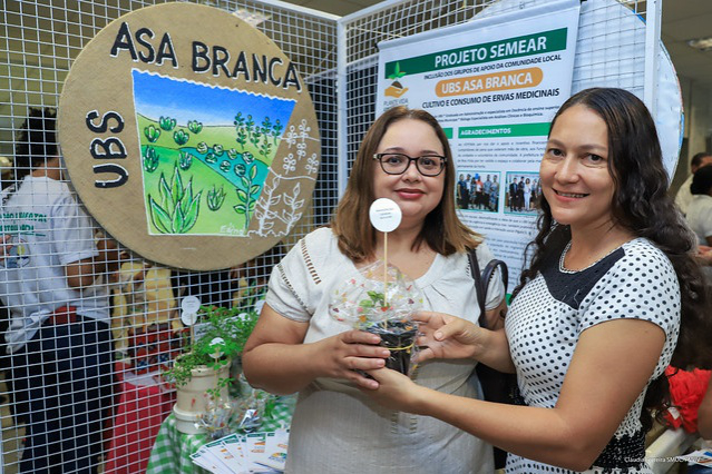 Hortaliças produzidas em unidades de saúde de Boa Vista são apresentadas em exposição