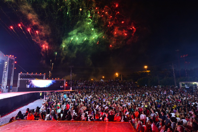 Natal da Paz: espetáculo impressiona pela grandeza e emociona mais de dez mil pessoas