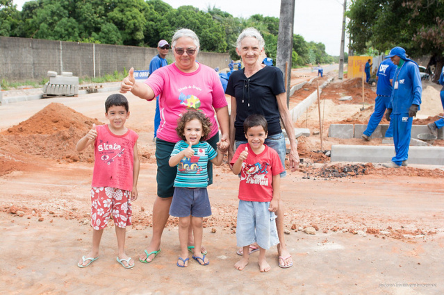 Bairros de Boa Vista já receberam mais de 275 km de calçadas 
