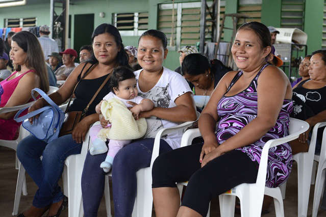Catadores de resíduos sólidos aprendem sobre riscos do trabalho infantil