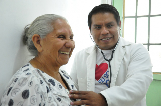 Setembro Vermelho: Ação de saúde mobiliza comunidade para os cuidados com o coração