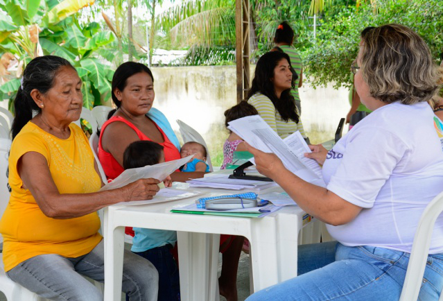 Moradores do Distrito Industrial são beneficiados com ação social