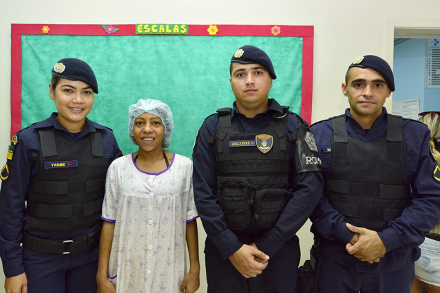 Guardas Municipais realizam parto dentro da viatura