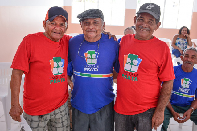 Novembro Azul: Homens do Cabelos de Prata recebem atendimento médico e orientações sobre o câncer de próstata