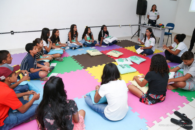  Vale Sonhar  - Família que Acolhe reúne adolescentes para discutir sobre prevenção da gravidez precoce