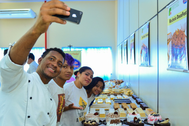 Jovens do Projeto Crescer concluem Oficina de Panificação