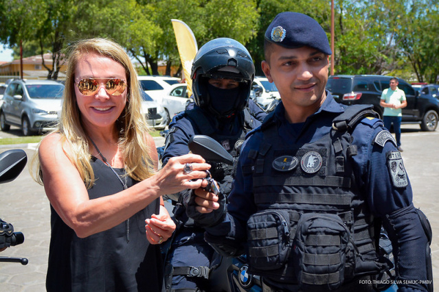 Teresa entrega motocicletas de altas cilindradas à Guarda Municipal 
