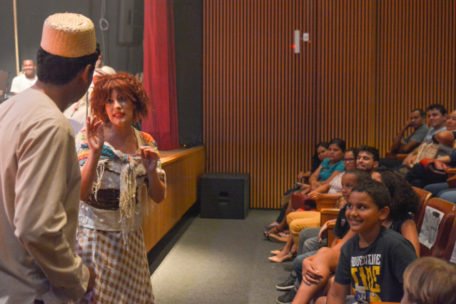 Mais de 200 arte educadores participam de workshop de teatro 
