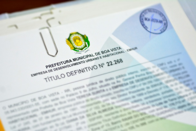 Convite - Prefeita Teresa entrega títulos definitivos a moradores do Jóquei Clube