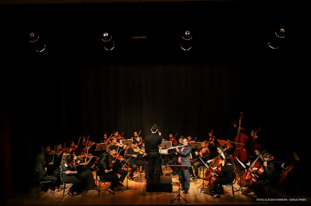Ciclo das Quintas - Concerto movimenta sala de espetáculos do Teatro Municipal 