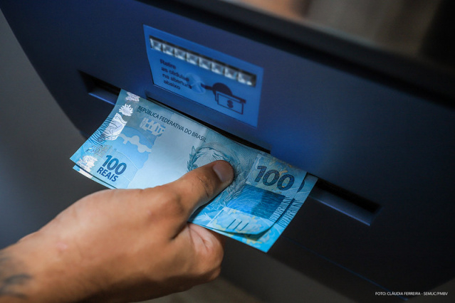 Comunicado - Prefeitura antecipa salário dos servidores para esta sexta-feira, 26