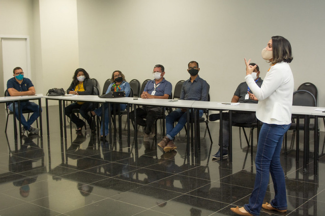  Conselheiros Tutelares de Boa Vista participam de roda de conversa sobre primeira infância