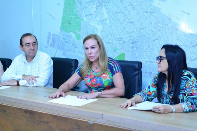 Prefeita Teresa lança edital e oferta mil vagas para a Educação Municipal