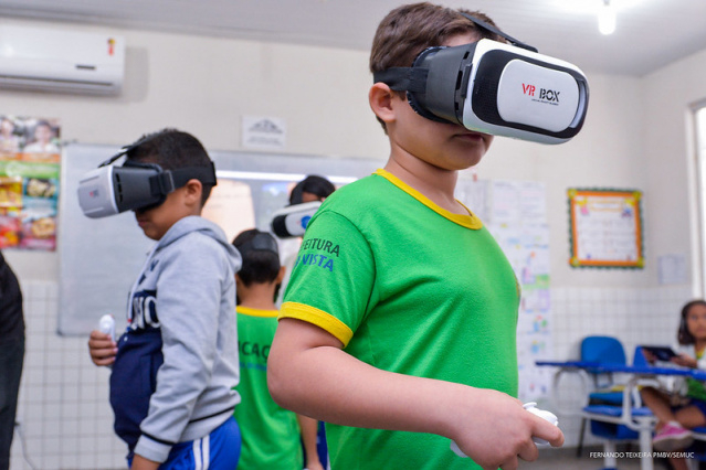 BV-128 - Mais quatro escolas de Boa Vista recebem projeto de realidade virtual