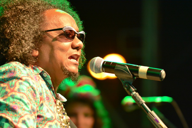 Festival dos Pioneiros: show de Chico César abre a primeira noite da festa e mostra a diversidade cultural de Roraima