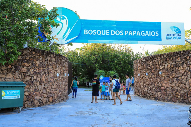 Bosque dos Papagaios atrai visitantes aos finais de semana 