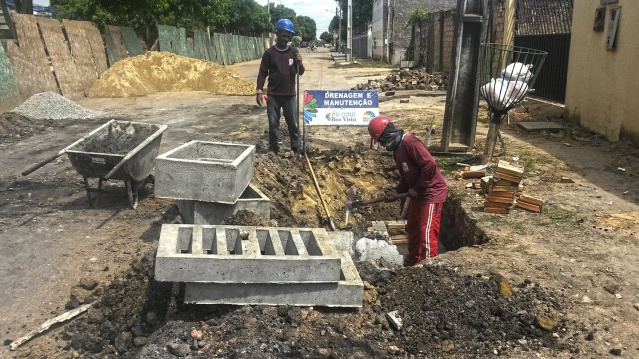 Prefeitura conclui obra de microdrenagem no bairro Tancredo Neves