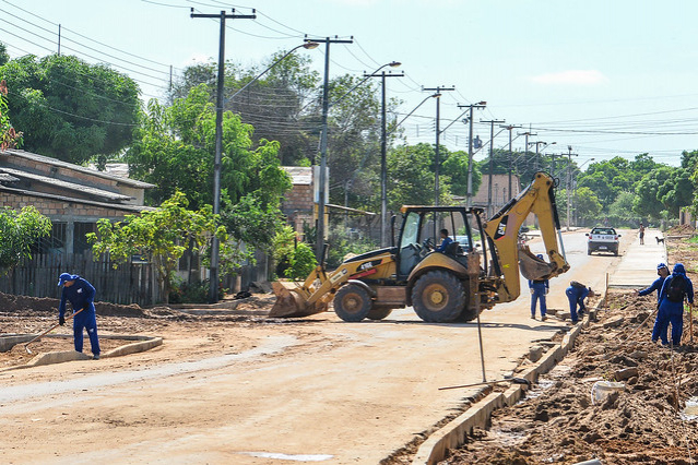 Prefeitura investe em construção de calçadas para garantir mais segurança e qualidade de vida aos moradores de Boa Vista   