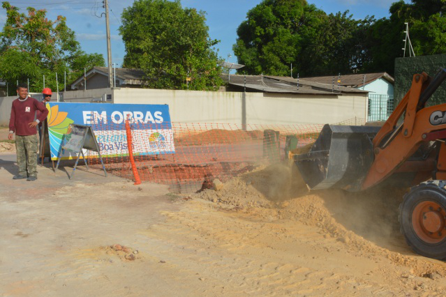  Prefeitura executa serviço de microdrenagem no bairro Santa Tereza