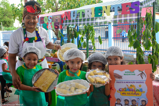 Feirinha Gastronômica - Alunos promovem mostra pedagógica com o tema alimentação saudável