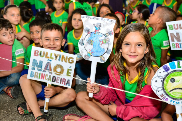 Campanha de conscientização contra a prática do bullying - Icone Colégio e  Curso