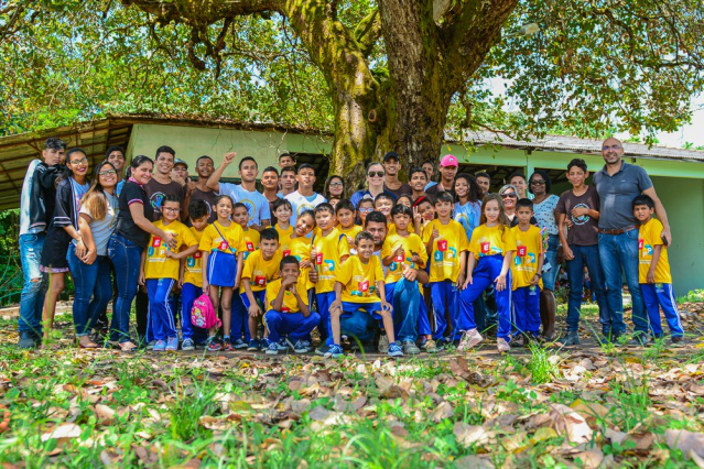  Empreendedorismo:  Alunos da Escola Vovó Julia participam de dia de campo no Projeto Crescer