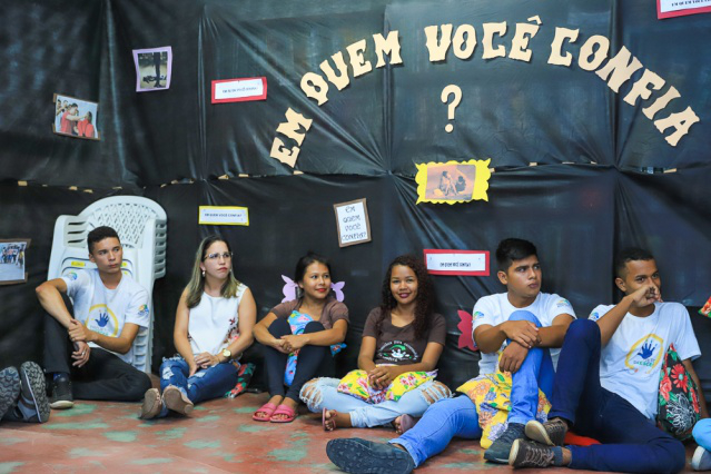 Qual é a tua? - Projeto estimula jovens do Crescer a refletirem sobre a vida e o futuro