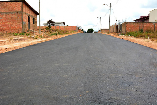 Mais 30 ruas e avenidas do Centenário recebem investimentos da prefeitura