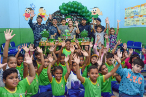 Jovem de Boa Vista homenageia Guarda Municipal em festa de aniversário