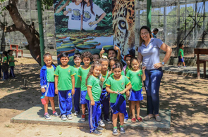 Semana da Criança - Alunos se divertem durante visita ao Mini Zoológico do 7º Bis   