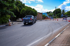 Infraestrutura - Avenida Yeyê Coelho é interditada e motoristas devem ficar atentos às rotas alternativas
