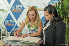 Comunicado - Prefeitura convoca nova lista de aprovados no Concurso da Educação municipal de 2018