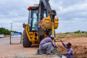 Pedra Pintada recebe drenagem e asfalto da prefeitura