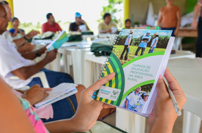 P.A Nova Amazônia - Agricultores recebem capacitação em Gestão de Propriedades Rurais