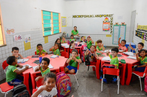 Concurso recebe mais de 24 mil inscritos e cargo de assistente de aluno é o mais concorrido