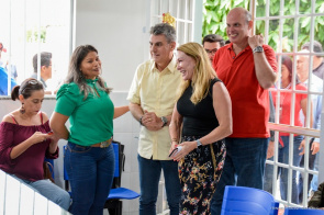 Prefeita Teresa entrega UBS totalmente reformada aos moradores do Cinturão Verde