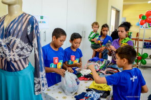 Pequenos empreendedores expõem peças fabricadas durante a Feira de Negócios do JEPP 