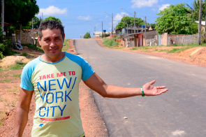 Fim dos buracos, lama e poeira: obra de asfaltamento chega a rua Rio Cotingo, no bairro Araceli