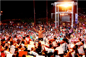 Mais de 8 mil pessoas acompanham encerramento do Natal da Paz