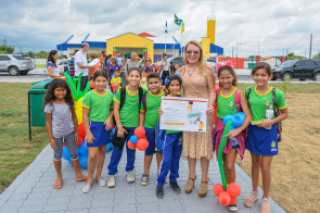 Prefeita Teresa cumpre proposta do plano de governo e entrega 15ª escola em menos de três anos