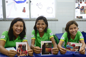 Alunos aproveitam as primeiras experiências nas aulas do Projeto Maria Vai à Escola