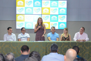 Prefeita Teresa Surita sanciona Lei do Condomínio, que incentiva investimentos em habitação e geração de emprego