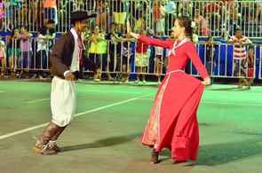 Festival dos Pioneiros: Danças gaúchas e nordestinas encantaram na 3ª noite de apresentações