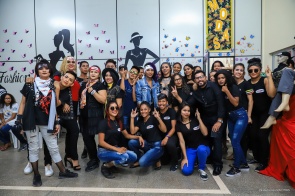 Projeto Crescer - Com o tema Off Road Cruviana, integrantes desfilam peças produzidas nas oficinas