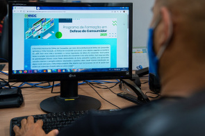 Escola Nacional de Defesa do Consumidor oferta cursos à distância sobre Educação Financeira 