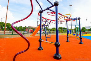 Convite - Prefeita Teresa entrega novo playground da praça Cabos e Soldados